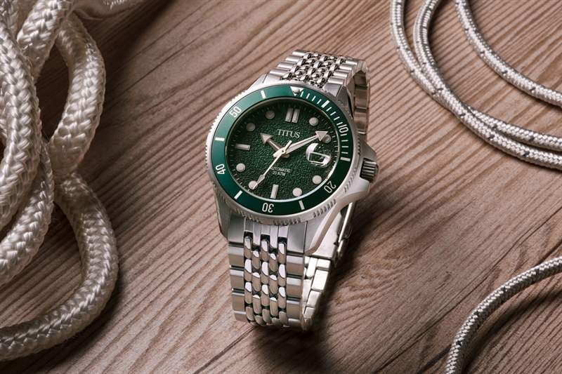 鐵達(dá)時Solvil et Titus Valor腕表結(jié)合經(jīng)典、復(fù)古、運動感-復(fù)刻表