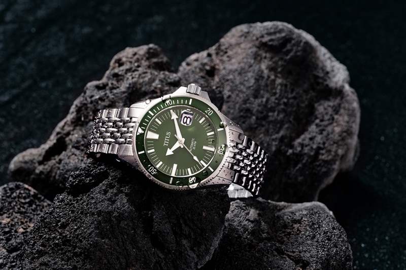 鐵達(dá)時Solvil et Titus Valor腕表結(jié)合經(jīng)典、復(fù)古、運動感-復(fù)刻表