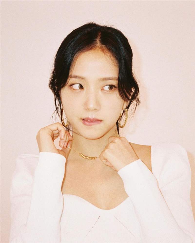 blackpink jisoo私服珠寶手表造型特搜！ clash de cartier