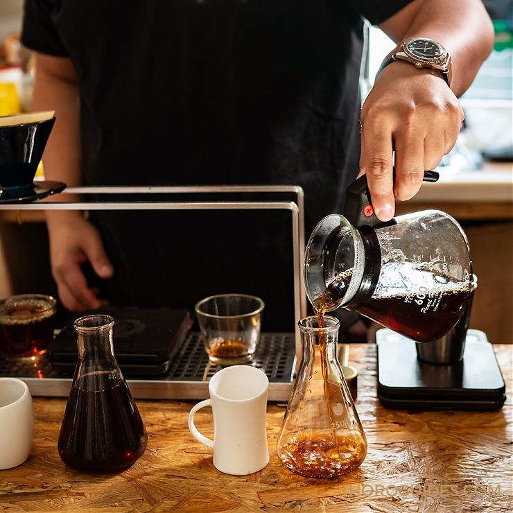 用時間換得醇厚滋味,ORIS x Congrats Cafe-復刻表