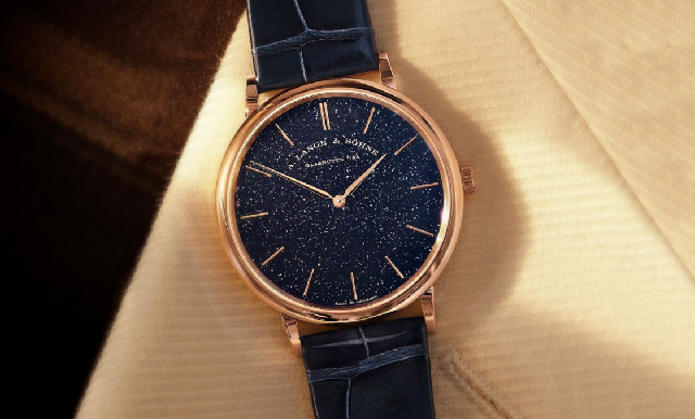 耀眼星夜|朗格Saxonia Thin砂金石玻璃18K玫瑰金新色-復(fù)刻表