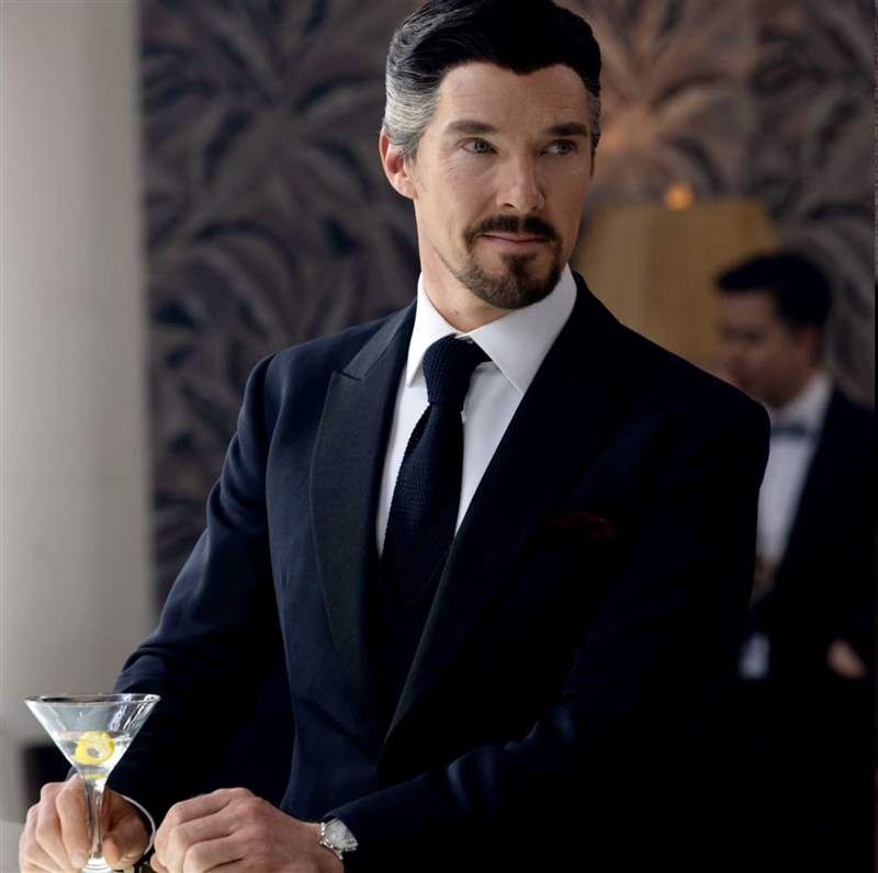 奇異博士手表藏彩蛋？ 班奈迪克康柏拜區穿梭「多重宇宙」的幸運物來自它！