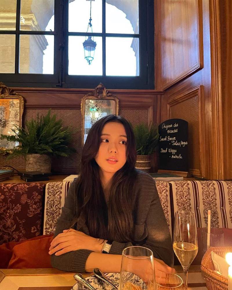 blackpink jisoo私服珠寶手表造型特搜！ cartier tank