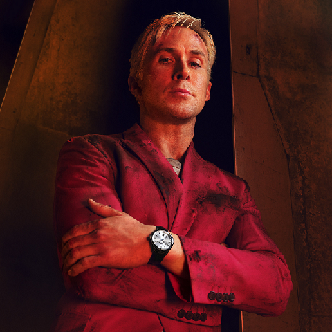 萊恩葛斯林主演電影《灰影人》被譽為netflix版007，戴的表也要紳士運動風格？