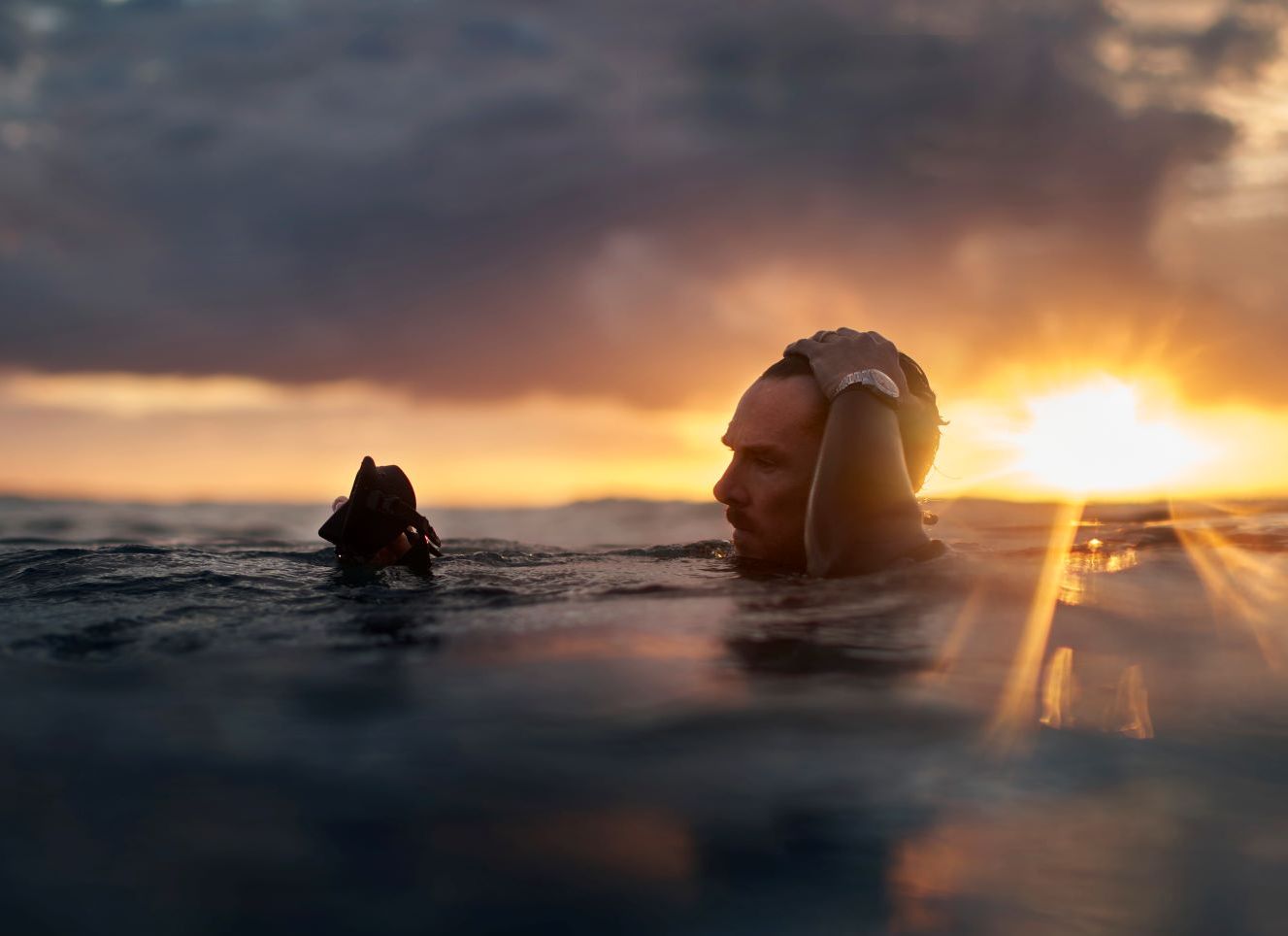 班奈迪克康柏拜區(qū)戴積家拍大片! 「奇異博士」受訪點名「索爾、鋼鐵人」私品味 班奈迪克康柏拜區(qū)戴積家拍大片!「奇異博士」受訪點名「索爾、鋼鐵人」私品味-復刻表