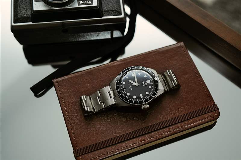 使用新款Oris Divers 65 親身體驗 12 小時表圈和啞光表盤-復刻表