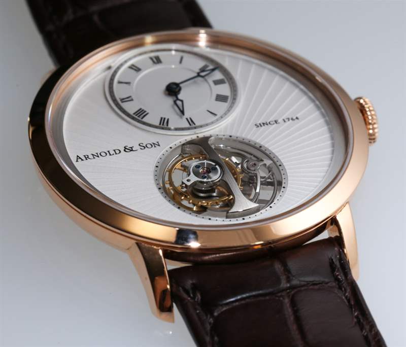 Arnold & Son UTTE“超薄陀飛輪”手表評論-復刻表