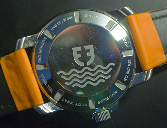 caseback 1 埃茲蒂姆Ezteem山貓潛水手表-復刻表