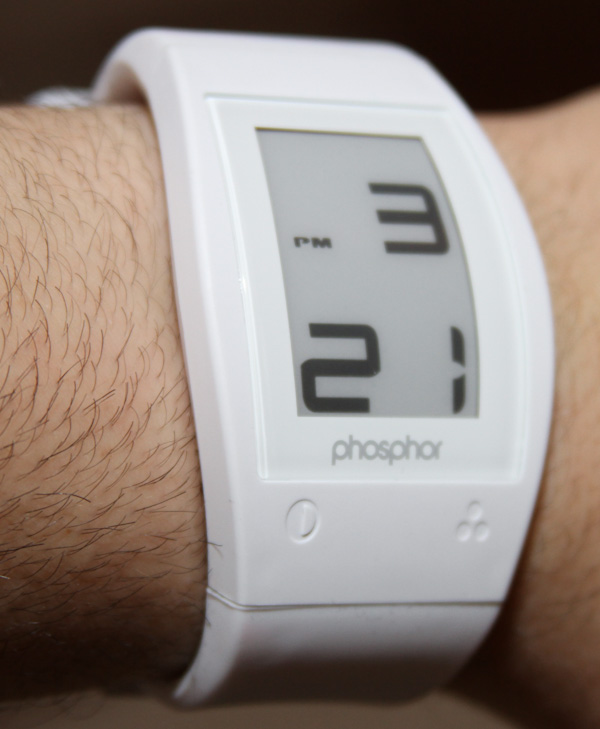 熒光粉世界時(shí)間運(yùn)動電子墨水手表評論-復(fù)刻表