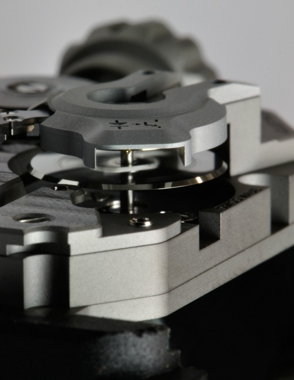URWERK-EMC-機(jī)芯-1